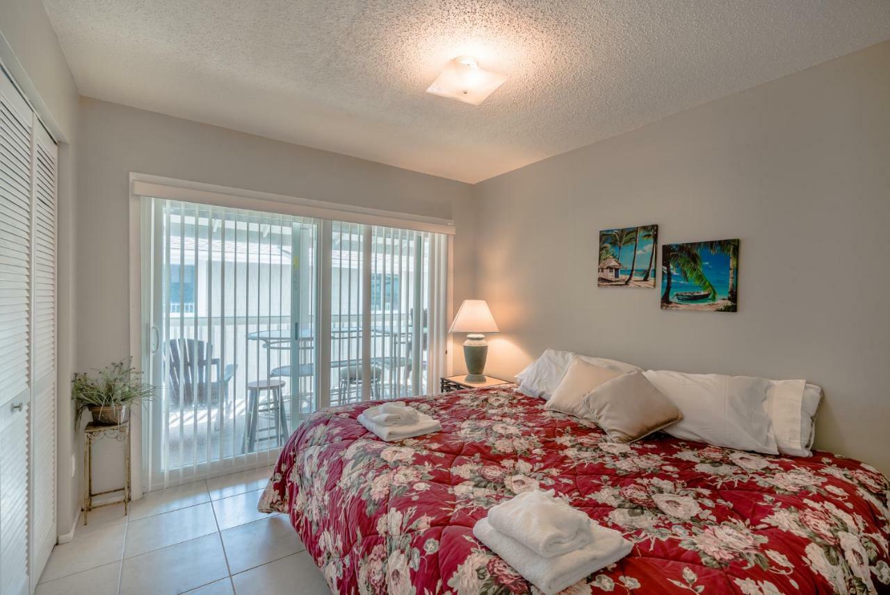 Shore Haven Unit 5A Lägenhet Clearwater Beach Exteriör bild